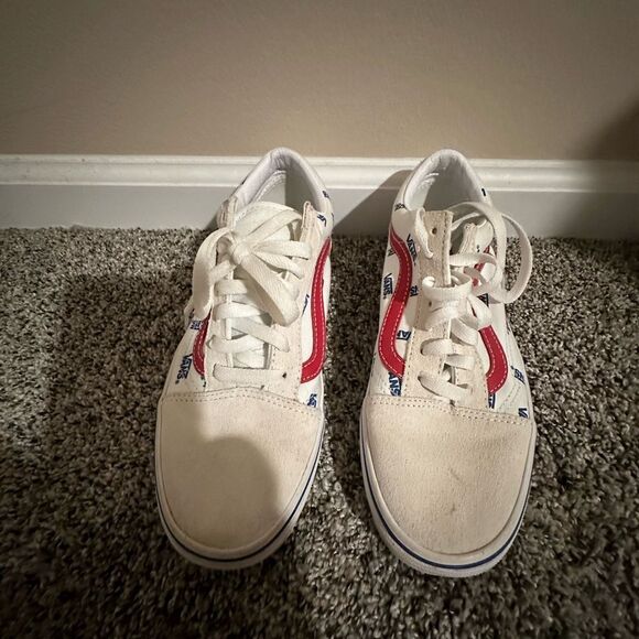 Vans sneakers shoes white red  suede - womens 7.5 Men’s 6 - Picture 1 of 7